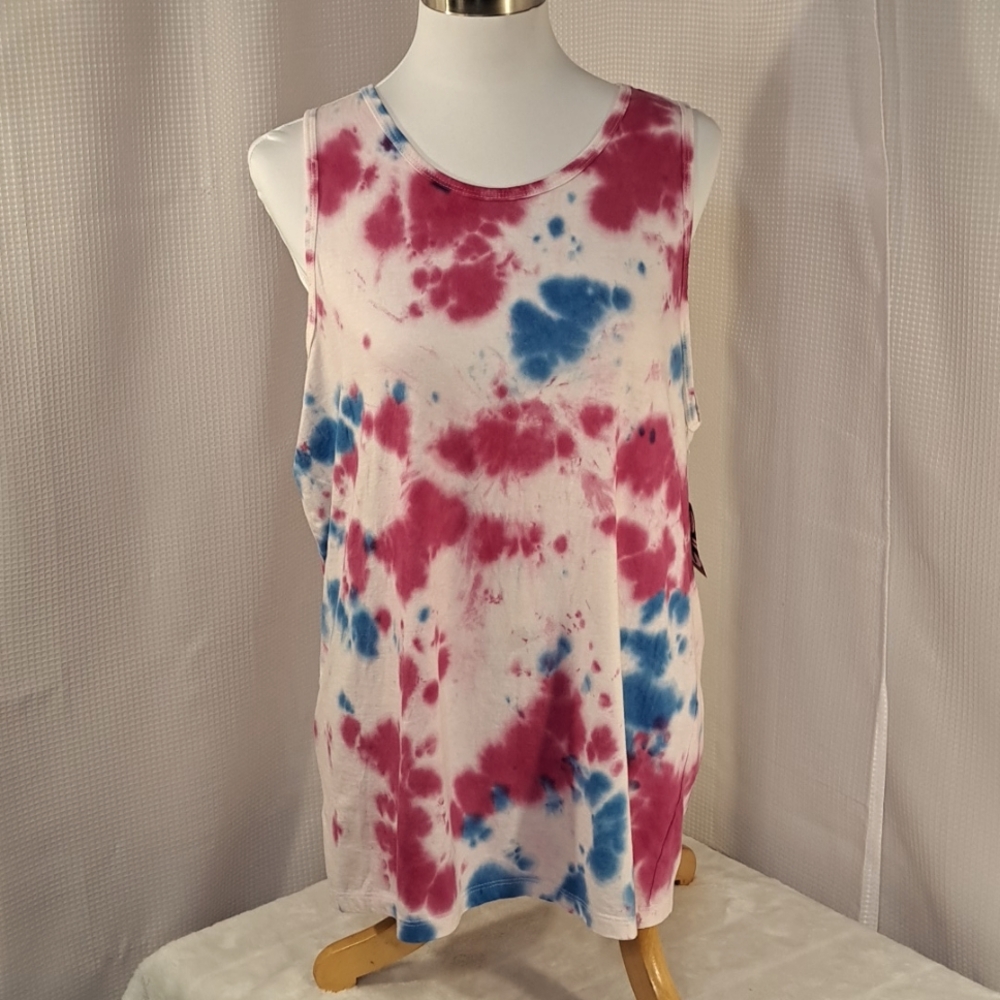 3/$25 NWT One and Only Women's Top